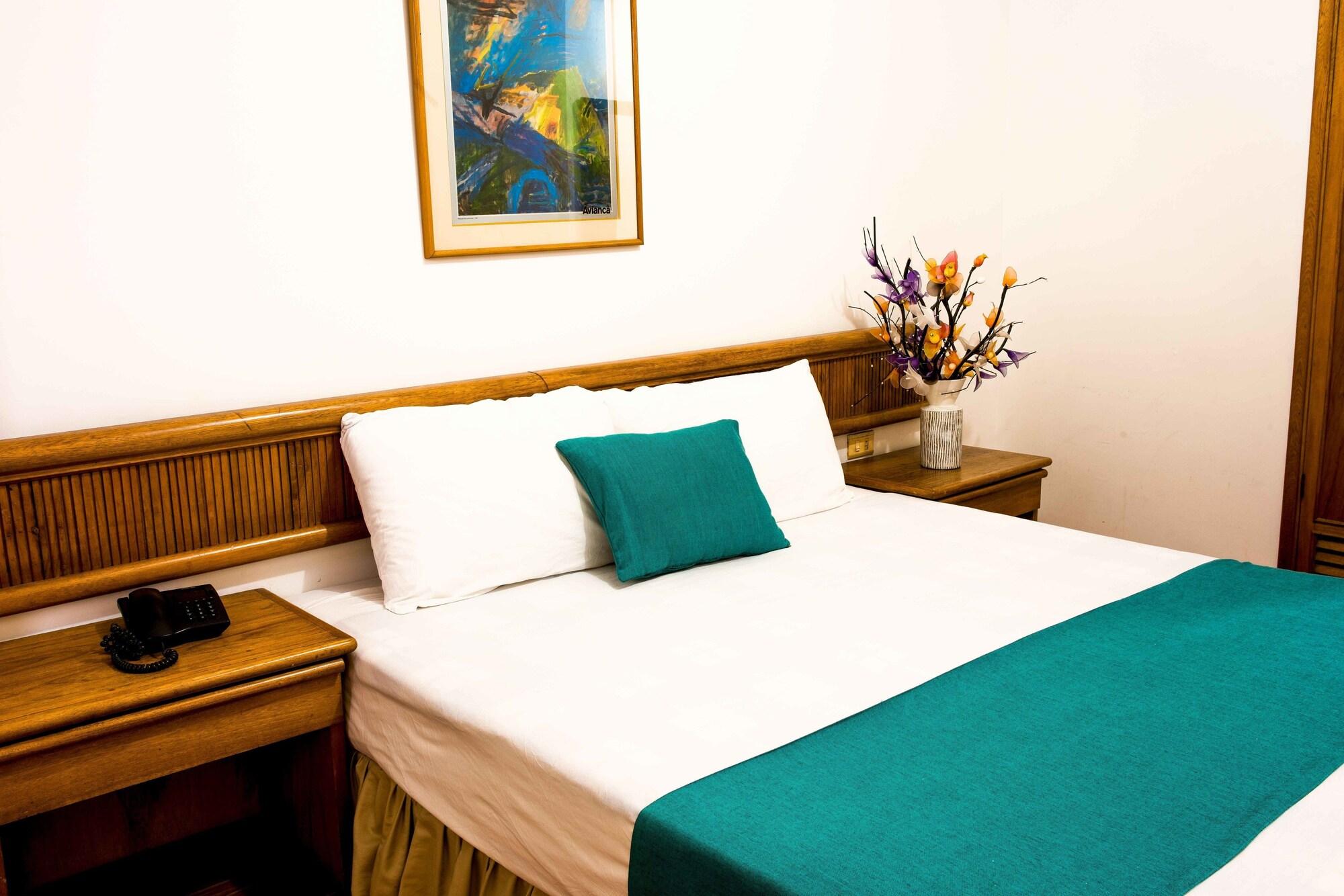 Hotel Puerta De Oro Барранкилья Экстерьер фото