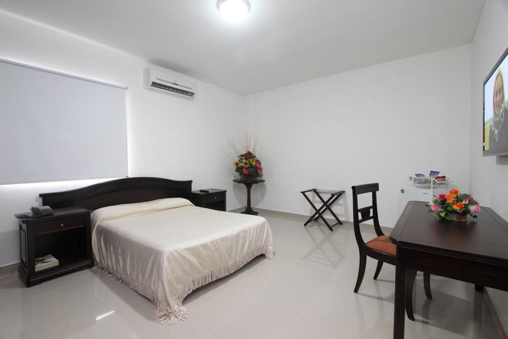 Hotel Puerta De Oro Барранкилья Экстерьер фото