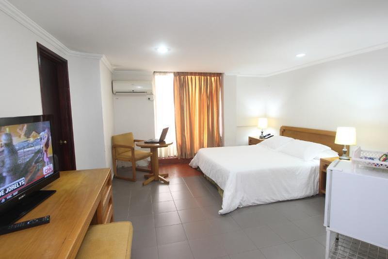 Hotel Puerta De Oro Барранкилья Экстерьер фото