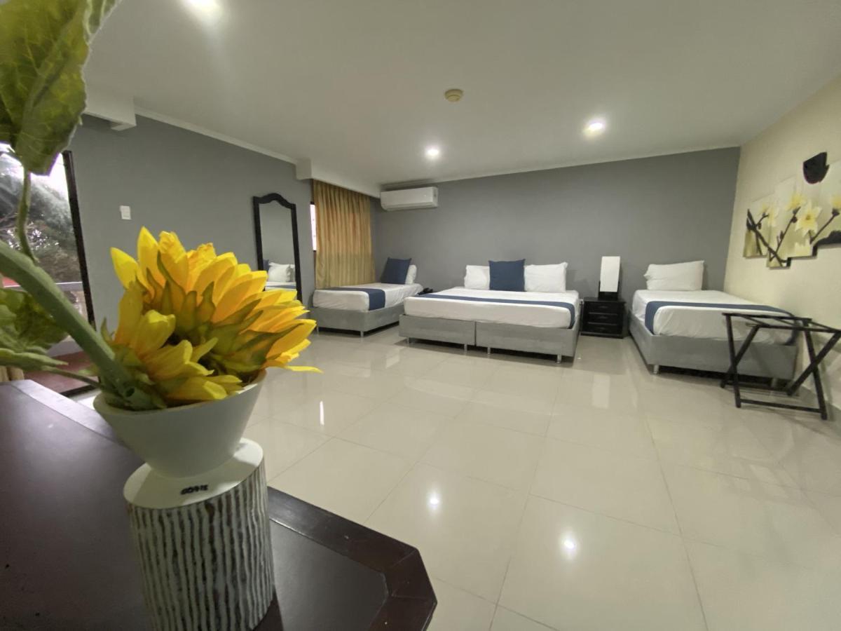 Hotel Puerta De Oro Барранкилья Экстерьер фото